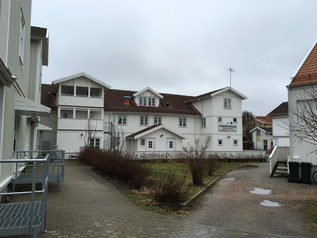 Grebbestads Vandrarhem Exterior photo